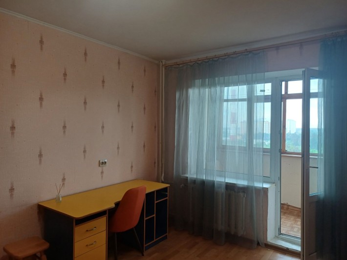 Кімната з балконом на ключ БЕЗ господарів м. Академмістечко Олевська - фото 1