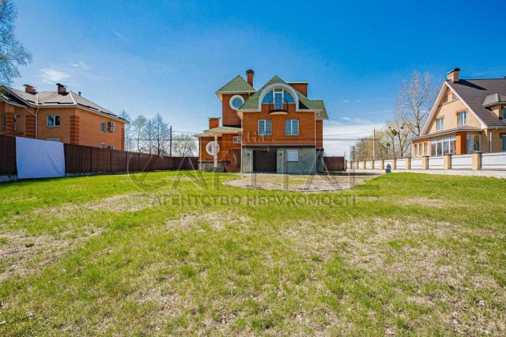 Аренда дома/ ул. Березневая / Бортничи / Дарницкий район / 380 м2 - фото 1