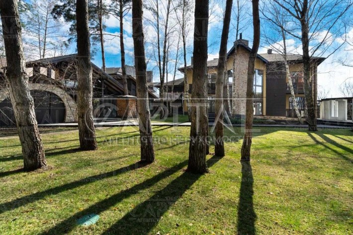 Аренда ТОПОВЫЙ ДОМ 750 м2 Романков КГ Солнечная Долина - фото 1