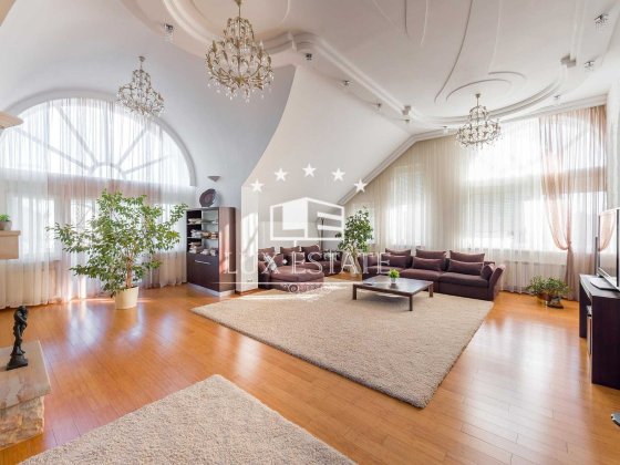 Аренда эксклюзивного домовладения  с бассейном   (Конча-Заспа) Козин