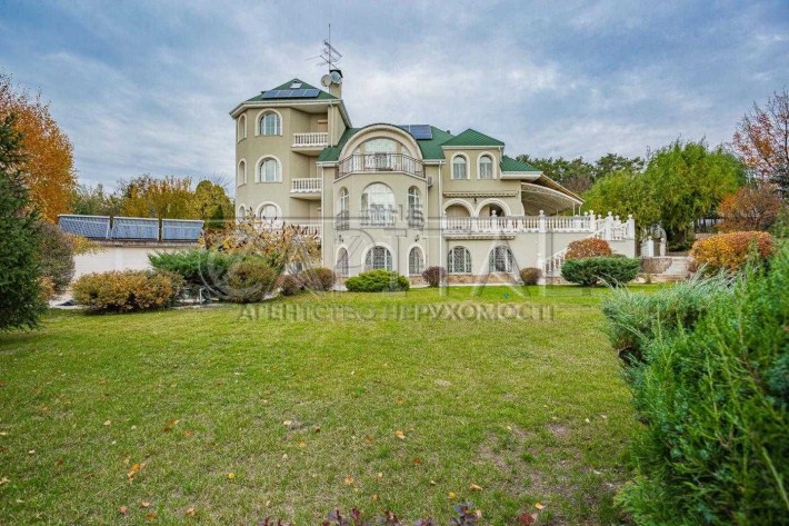 Оренда шикарного будинку з басейном Бобриця 600м2 Бучанський район - фото 1