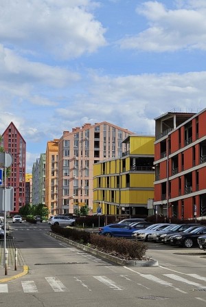 Паркомісце у оренду у центрі Комфорт Тауну. - фото 1