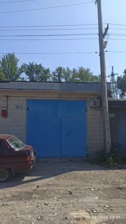 Продам гараж 6*6. Левый берег 9 микрорайон возле кольца. - фото 1