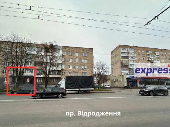 Оренда фасадного приміщення по пр. Відродження