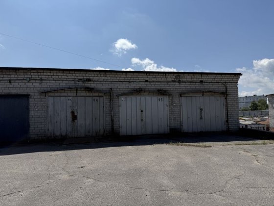 Продаж гаражу Автолюбитель-4, Вадима Пугачова, район Оптової бази Кременчуг