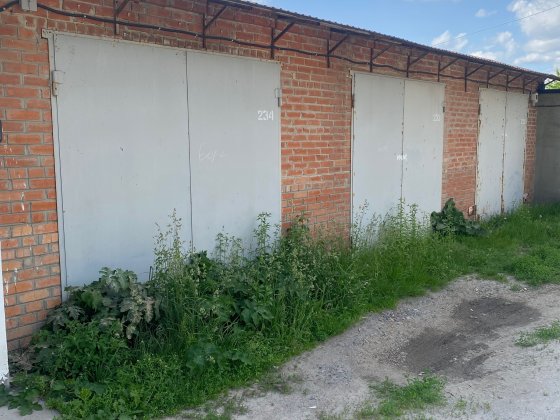 Продам гараж в кооперативі Олімпійській біля Метро Полтава