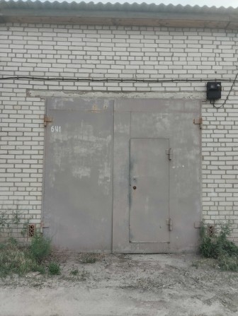 Гараж карпичний в кооперативі на черепіна - фото 1