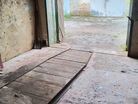 Продам двоповерховий гараж, район вул.Відінської Рівне