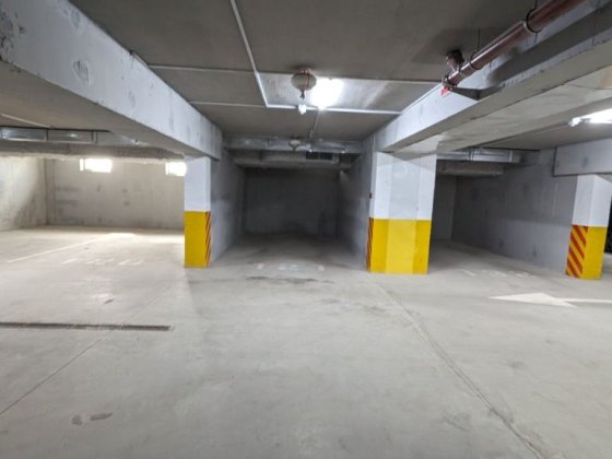 Продамо паркомісце в ЖК "Сіті парк" у 3 під'їзді Черкассы