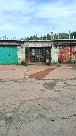 Гараж ак 27 блок 14 широкий заезд - фото 1