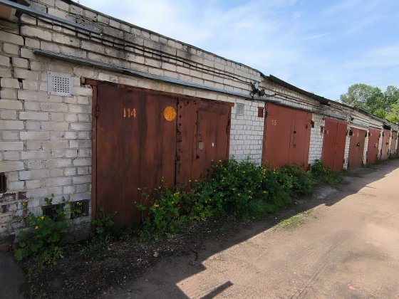 Гараж капітальний цегляний. АК-16 біля Епіцентру.