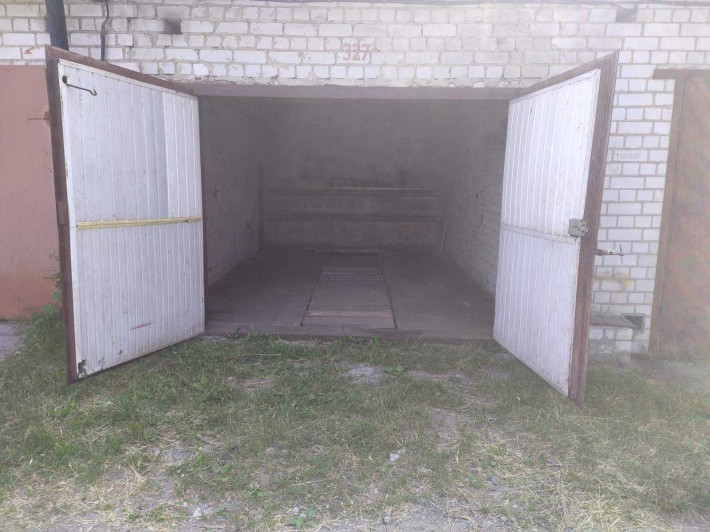 Продам капитальный гараж 
в г/к Темп, ул. Энергетическая - фото 1