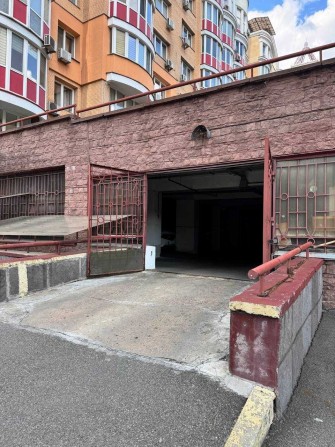 Продам паркомісце Оболонь Володимира Івасюка 6 Б - фото 1