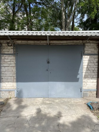 Продам капитальный гараж в ОГК Центр, за Соцрынком - фото 1