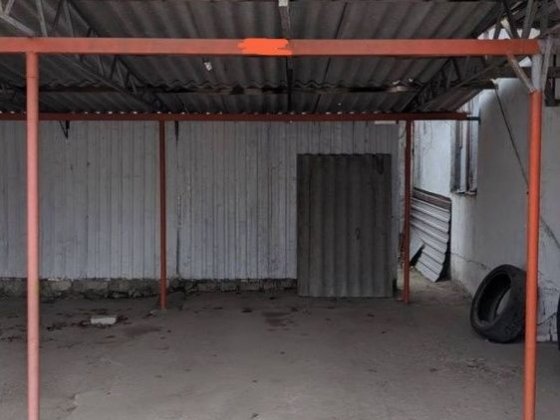 Стоянка , место с навесом СРОЧНО Одесса