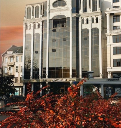 Автомобильное паркоместо. Центр.Греческая площадь. - фото 1