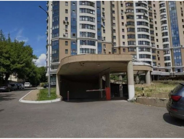 Продаж паркомісця у підземному Київ - фото 1