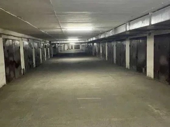 Продам паркинг ул.Казарменна Чорновола Шолуденко Киев