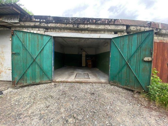 Продам гараж біля центру м. Балакля