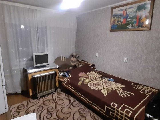 Терміново!!! Кімната в гуртожитку в секції, БЛОК СЕКЦІЯ НА 2 КІМНАТИ. Хмельницкий