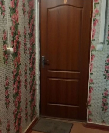 Продаж просторої кімнати в гуртожитку - фото 1