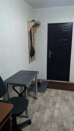 Продам комнату возле метро - фото 1