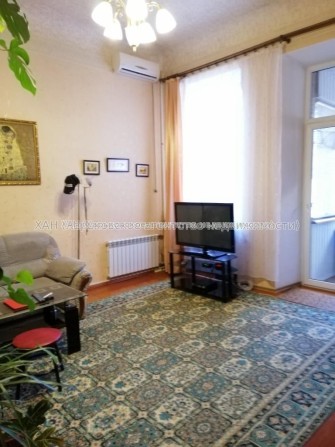 Продам гостинку в Центре на площади Небесной сотни Е23 - фото 1