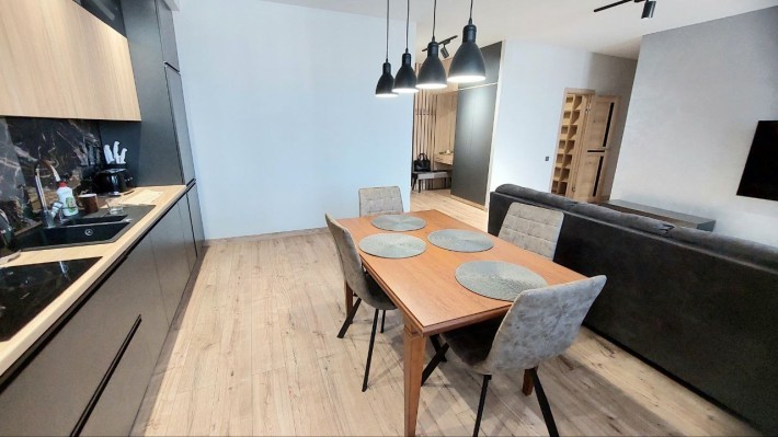 Продаж 3К квартири з ремонтом у ЖК Лідер, вул. Казарменна (Андрющенко),6Г. - фото 1