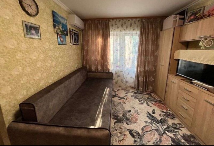 Продаж 2-к квартири вул. Макіївська 2 - фото 1