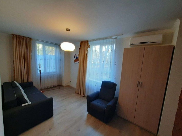 Продаж 3-к квартири вул. Регенераторна 4 - фото 1