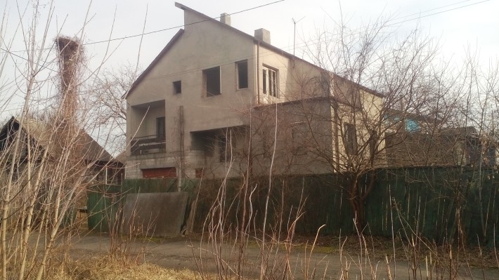 Дом в Києві на приватній ділянці з своїм виходом на річку - фото 1