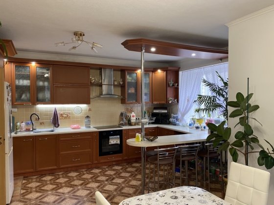 Продаж 4-к квартири вул.Олевська За Київ