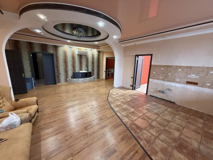 Продам шикарную квартиру в районе Солнечной! - фото 1