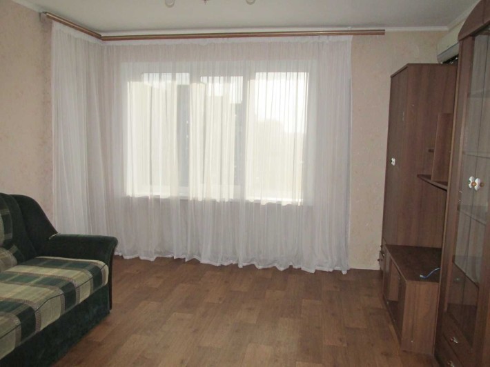 Продам 2 кім. квартиру 8/9 по вул.Діброви в районі міської поліклініки - фото 1
