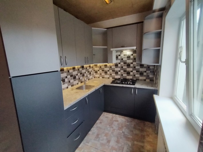 Продам 1 комнатную "ЗАХОДИ и ЖИВИ"! - фото 1