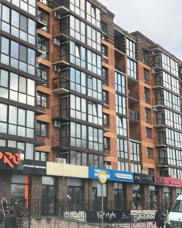 Продам 3-кімнатну квартиру в ЖК Яровиця Парк - фото 1