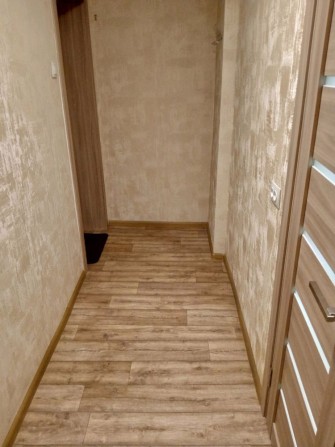 Продам свою двухкомнатную квартиру ЦЕНТР рядом - фото 1