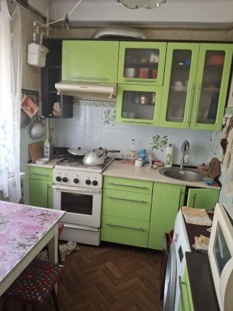 Продам уютную 4комнатную 3/5 квартиру ! - фото 1