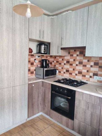 Продам 2-к квартиру в ЖК Київські Зорі з ремонтом місто Вишгород - фото 1