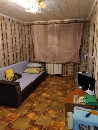 Очень срочно.Продам двухкомнатную квартиру - фото 1