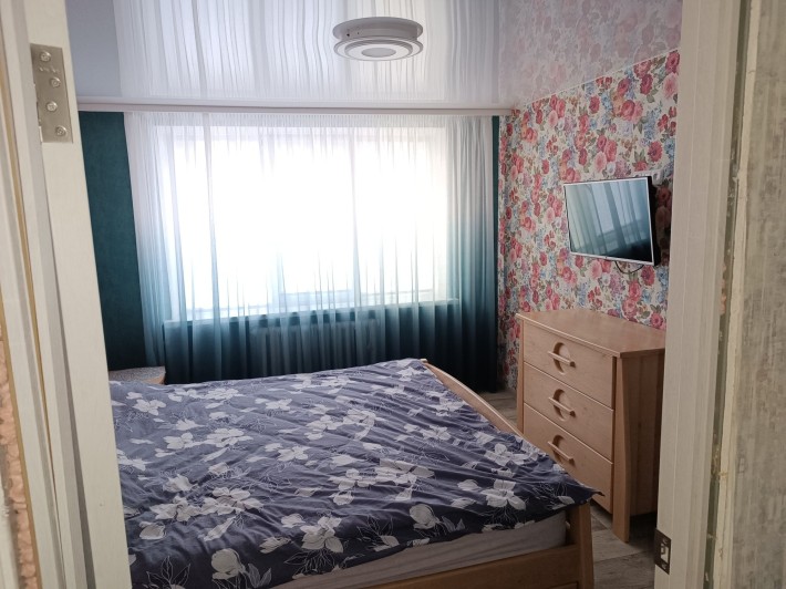Продам 2 ком. Р-н Черёмушки - фото 1