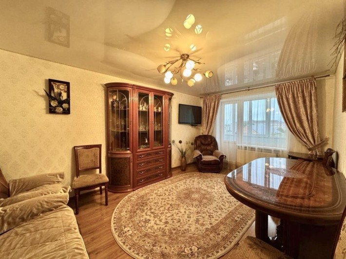 3кімнатна квартира з індивідуальним газовим опаленням  €$ - фото 1