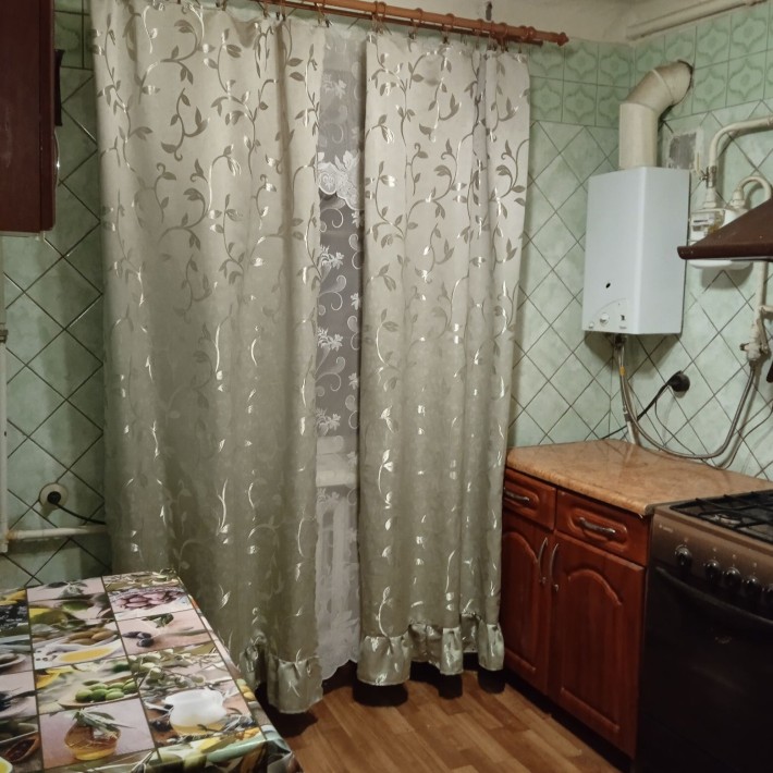 Продам 3-х комнатную квартиру - фото 1