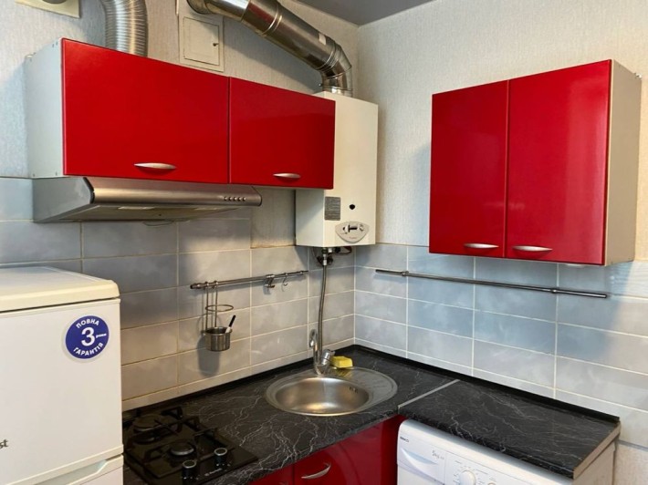 Продам 1 кімнатну квартиру Черемушки, ремонт та АО - фото 1