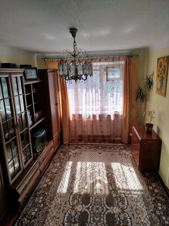 Продам 3-х кімнатну квартиру - фото 1