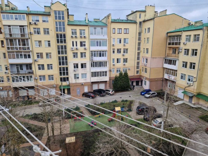 2-кімнатна квартира 67 м², вид на море, вул. Паркова, Чорноморськ - фото 1