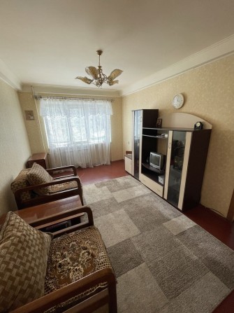 Продаж 3к квартири Канів ЦЕНТР міста вул.Захисників 4 (1 поверх,) - фото 1