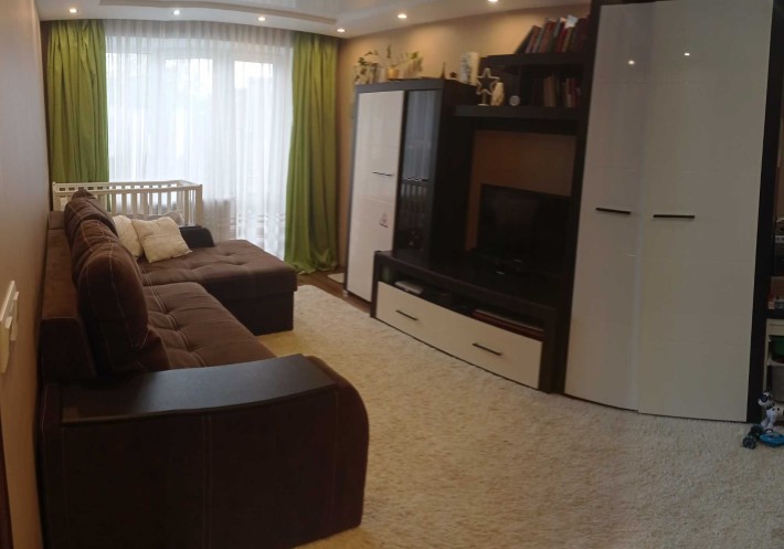 Продаж однокімнатної квартири з ремонтом та меблями - фото 1