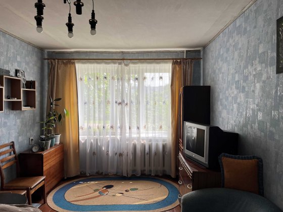 Продам 1 к.квартиру,в центрі міста,вул.Висока,6 Конотоп