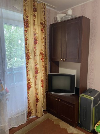 Продам квартиру гостинного типу - фото 1